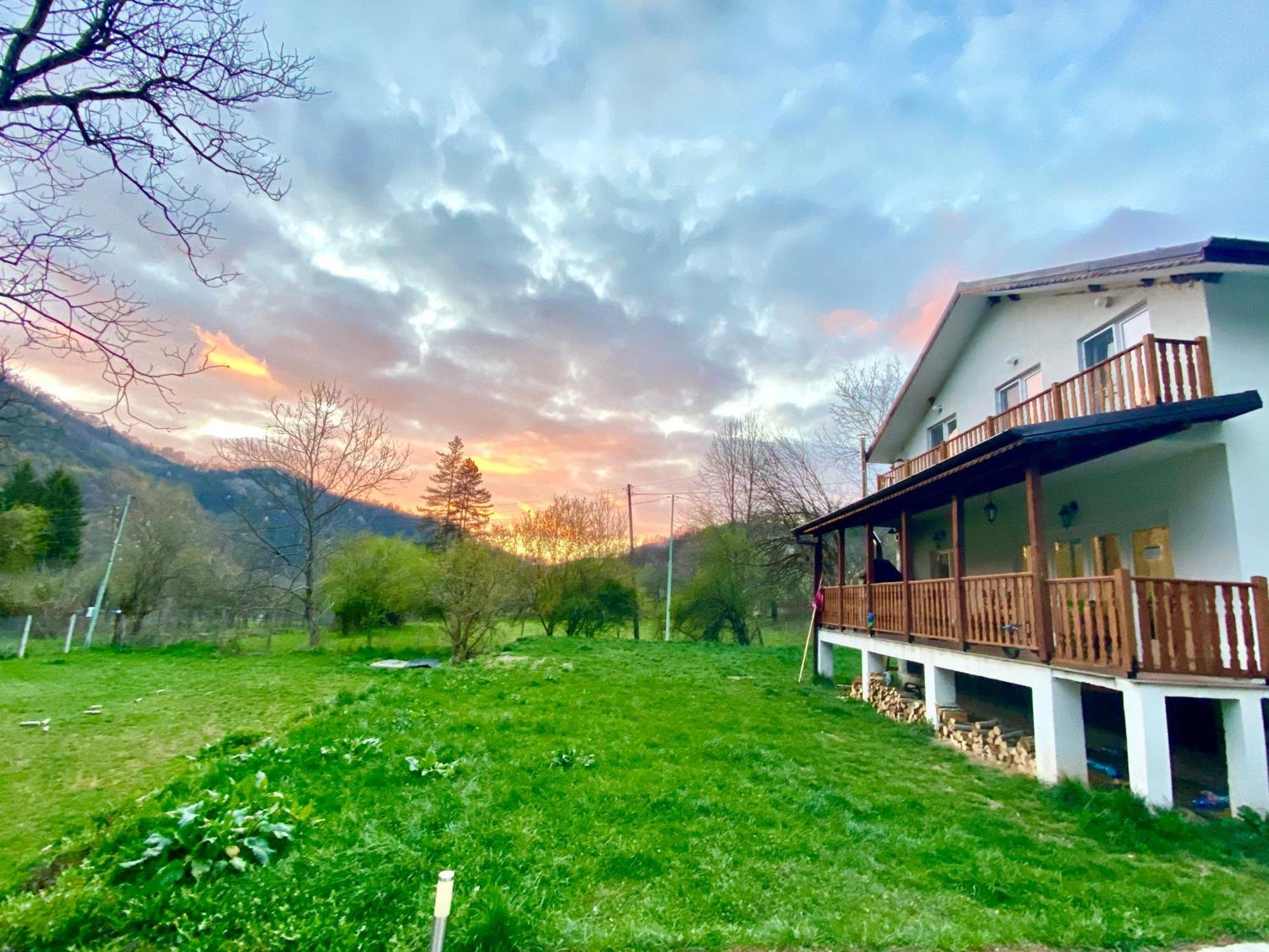 Пе́Трови Вили Ribarica Exterior photo